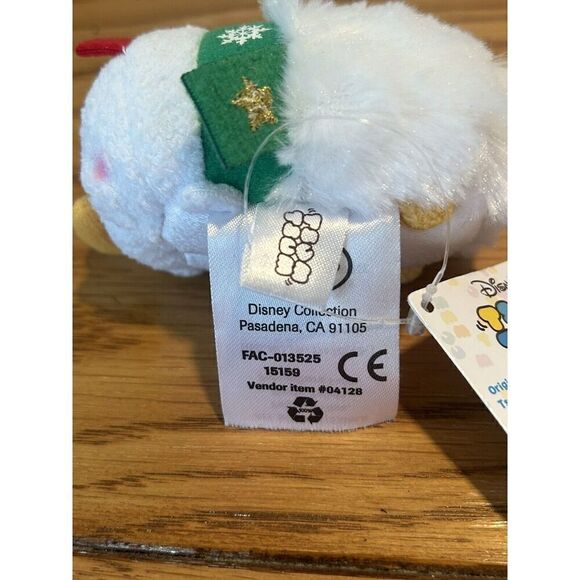 Disney Tsum Tsum Donald Duck Mini Holiday Christmas Plush, 3.5" - Picture 8 of 10